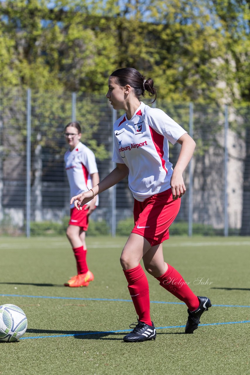 Bild 126 - wCJ Germania Schnelsen - Walddoerfer SV : Ergebnis: 0:6